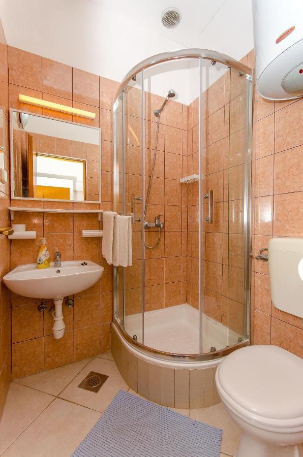 Apartments Zoran Дрвеник Экстерьер фото
